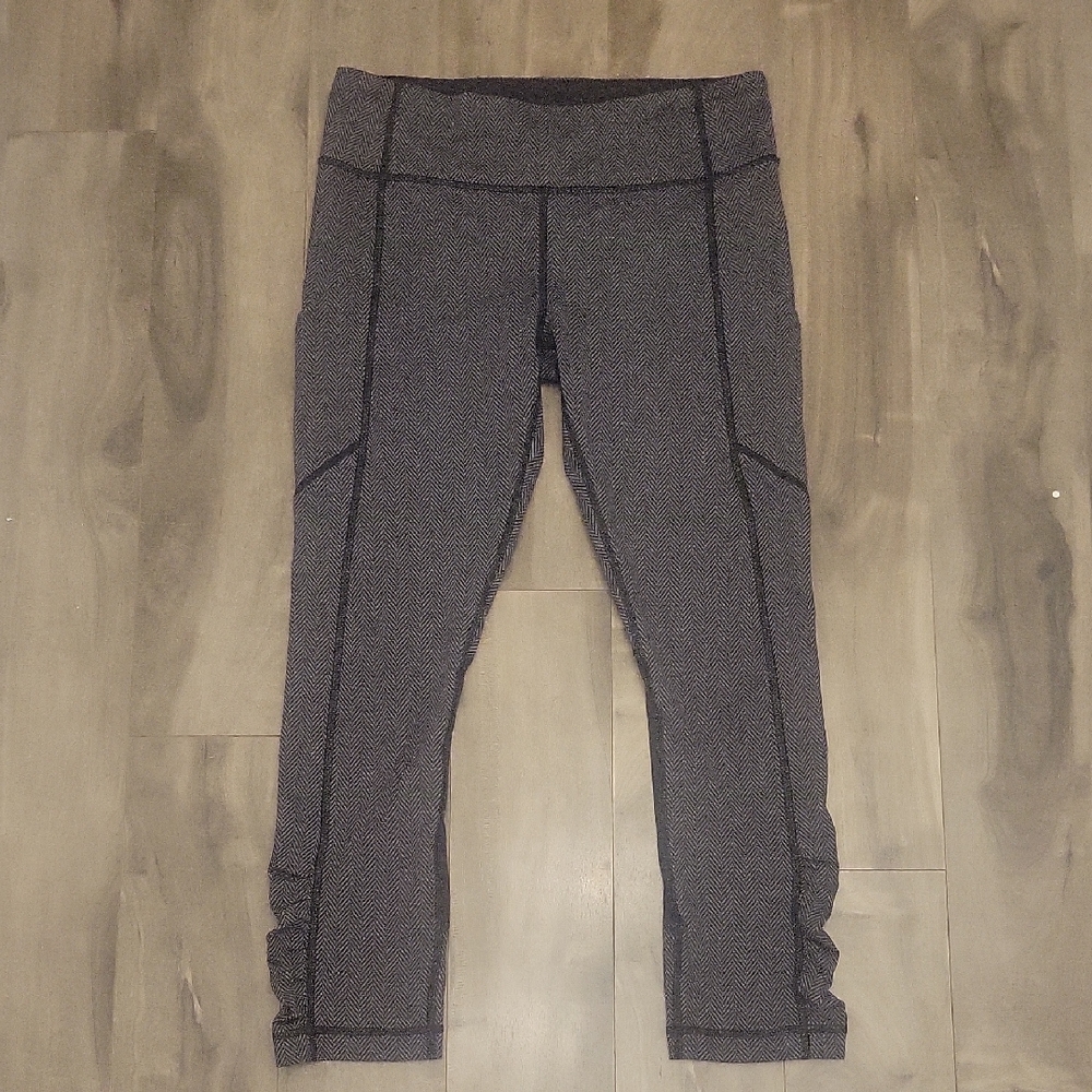 Lululemon Textured Leggings, 25" Size 8